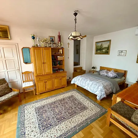 Apartment Perfect Remote-workplace In Sunny *